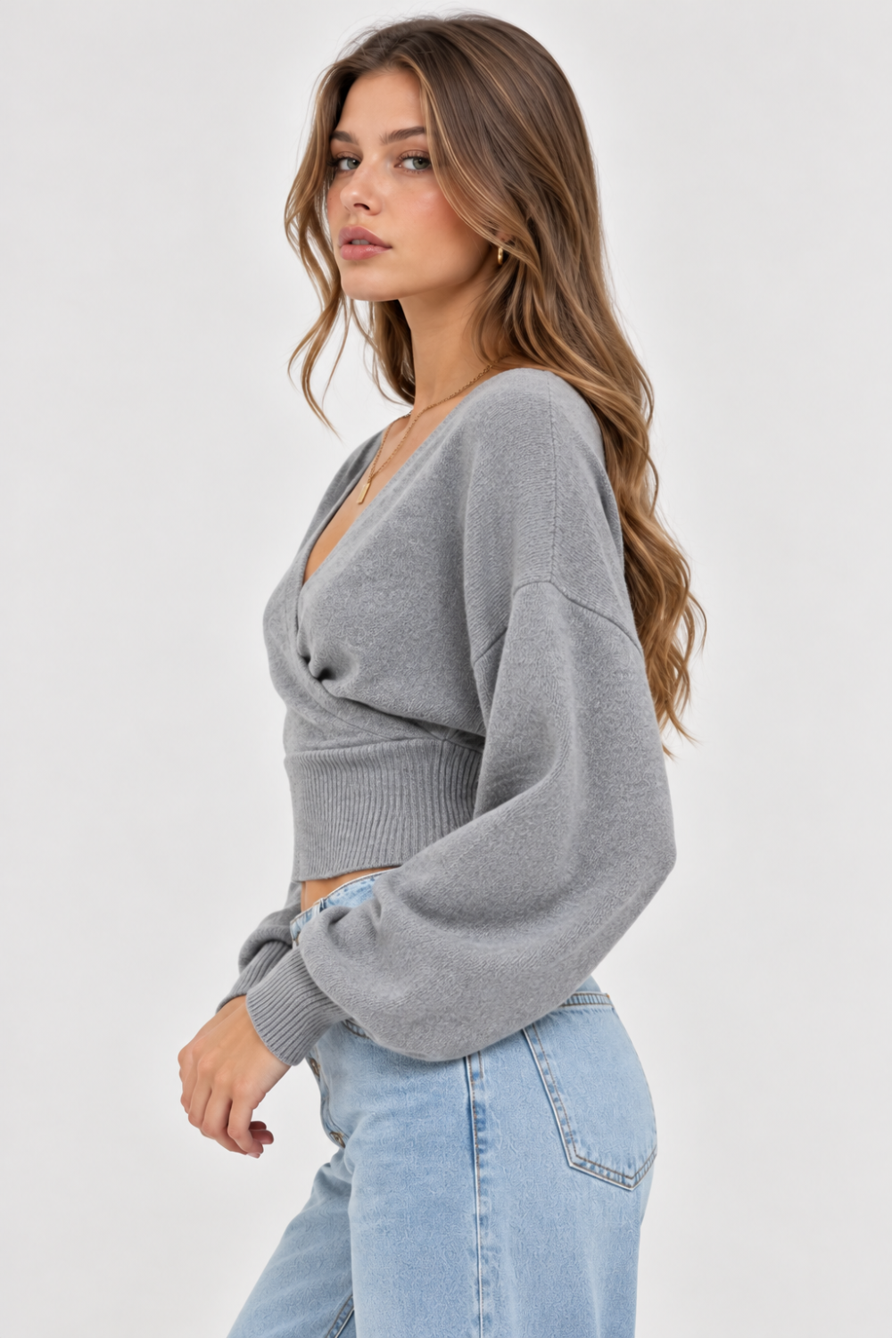 KAYO | V-NECK OPEN-BACK TIE KNIT SWEATER