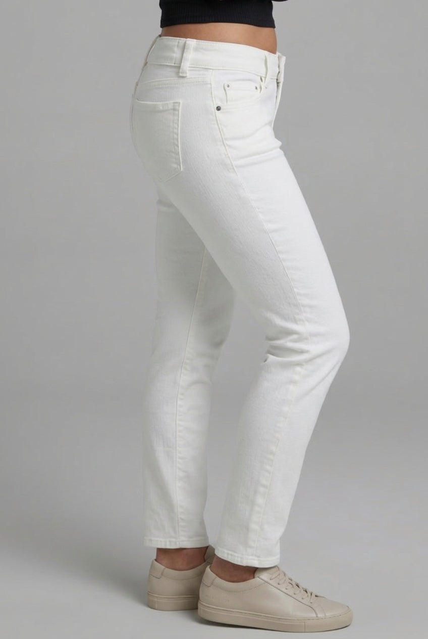 KAYO | LOW-WAIST DISTRESSED BOOTCUT JEANS