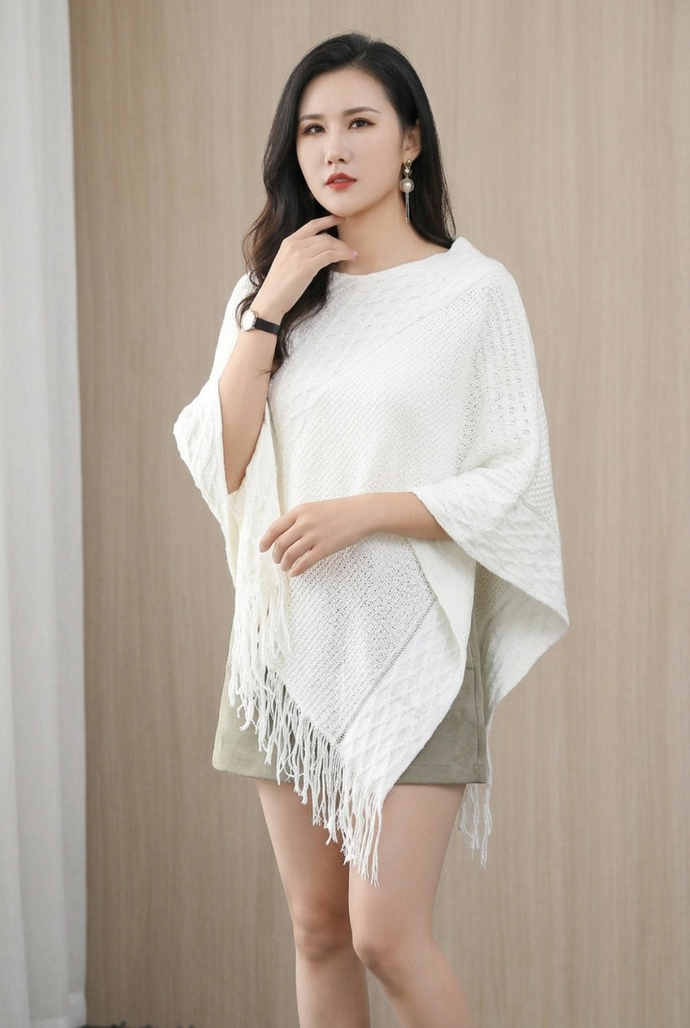 KAYO | PONCHO CHÂLE EN MAILLE À FRANGES