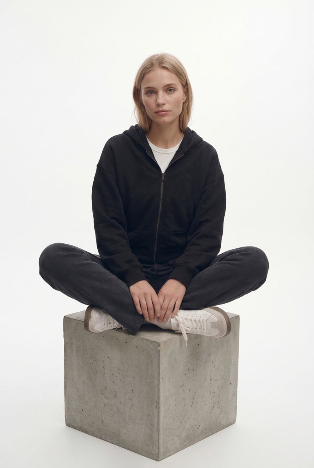 KAYO | HOODED ZIP-UP JACKET